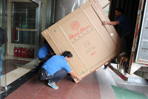 芦山钢琴贵重工艺品无忧运